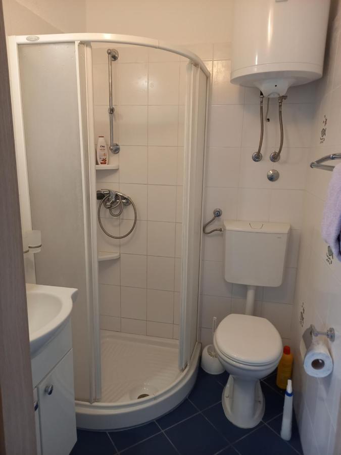 Apartment Senka Mali Losinj Bagian luar foto