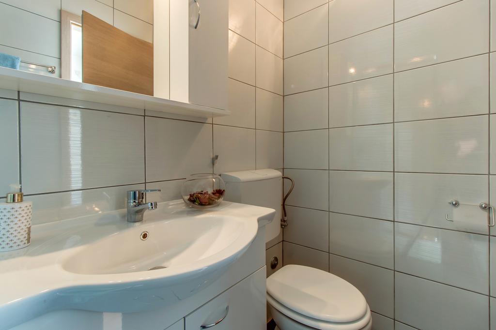 Apartment Senka Mali Losinj Bagian luar foto
